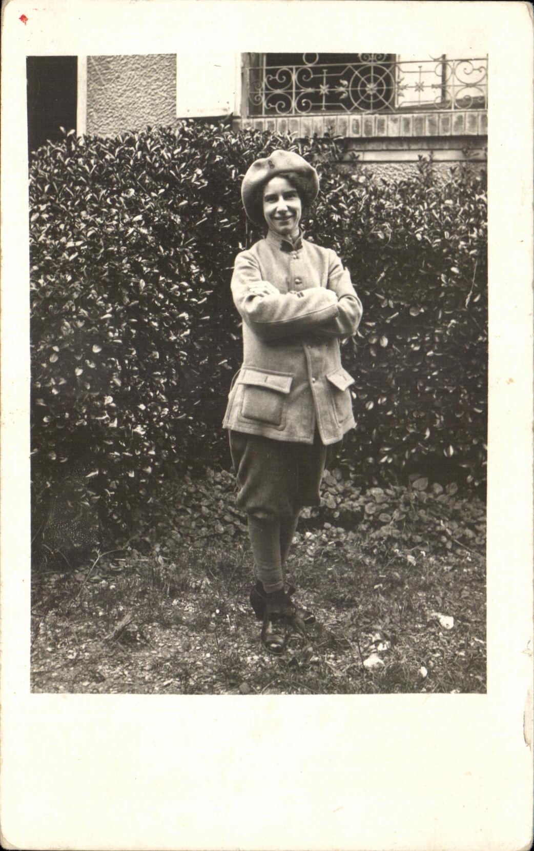 CARTE PHOTO Femme Montfermeil