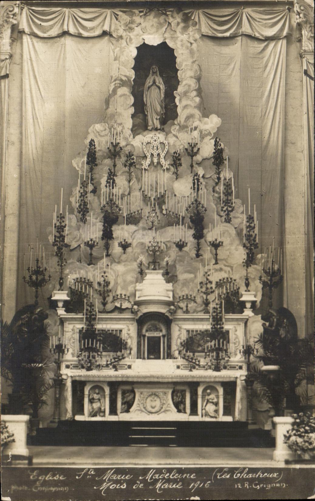 CARTE PHOTO Eglise Ste Marie Madeleine Les Chartreux 1916
