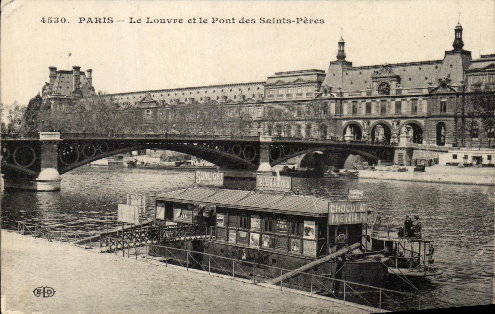 CPA Paris the Louvre and the bridge of the Saints Fathers Barge Menier Chocolate
