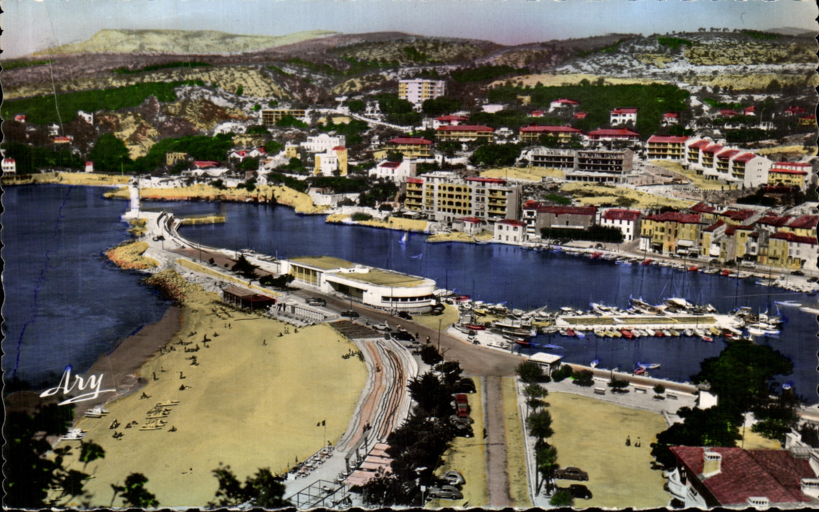 CPA Cassis Vue d Ensemble du Port