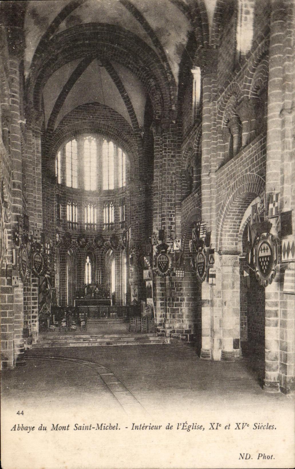 CPA Abbey Of Mont Saint Michel Interior of I Church