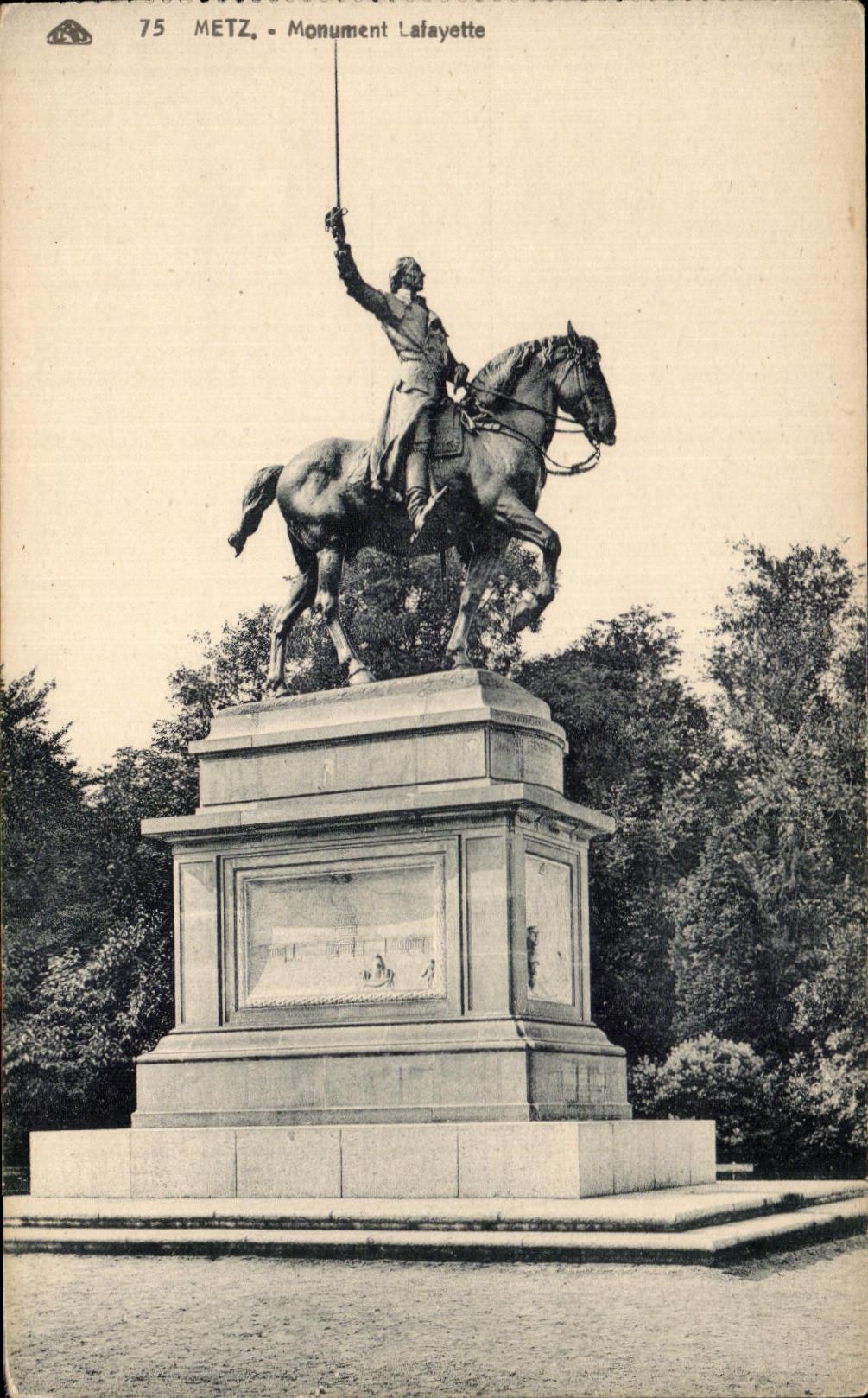 Monumento de CPA Metz Larayette