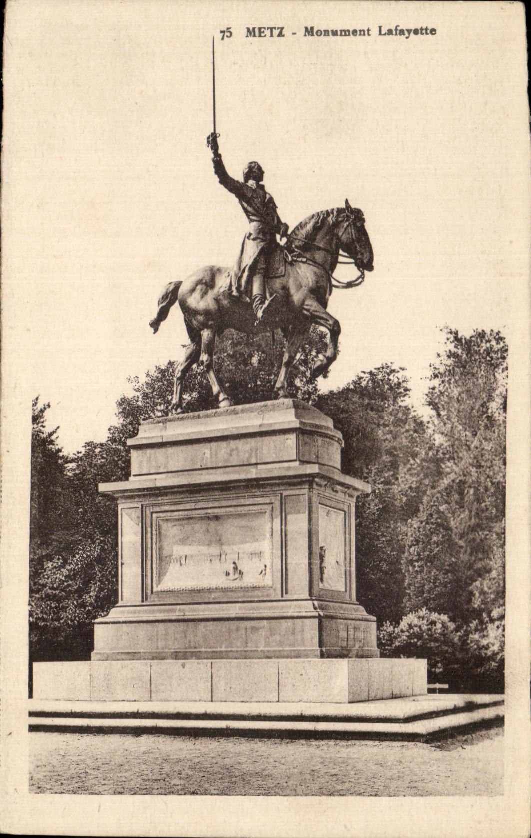 CPA Metz Monument Lafayette