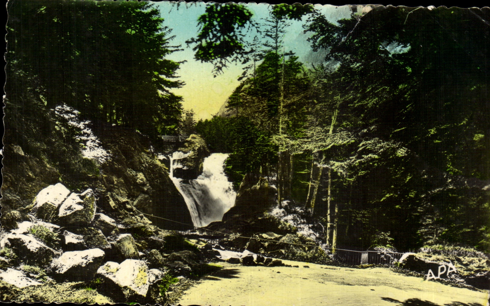 CPA Cauterets And Route of the Bridge Eapagne