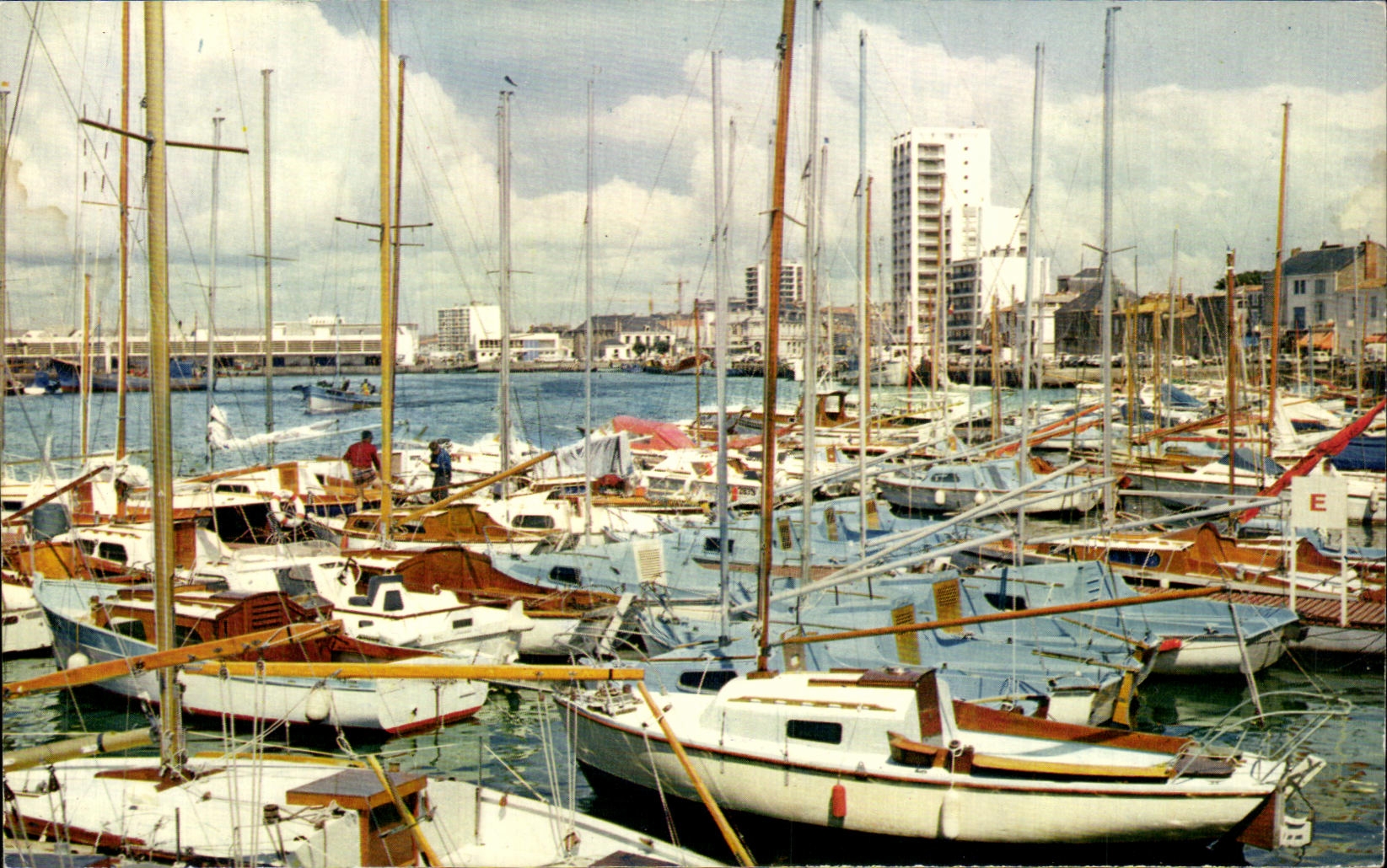 CPA Sands Olonne the Port of yachting Boats