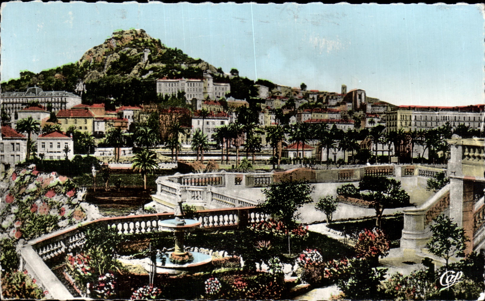 Palmeras de CPA Hyeres la ciudad y el castillo
