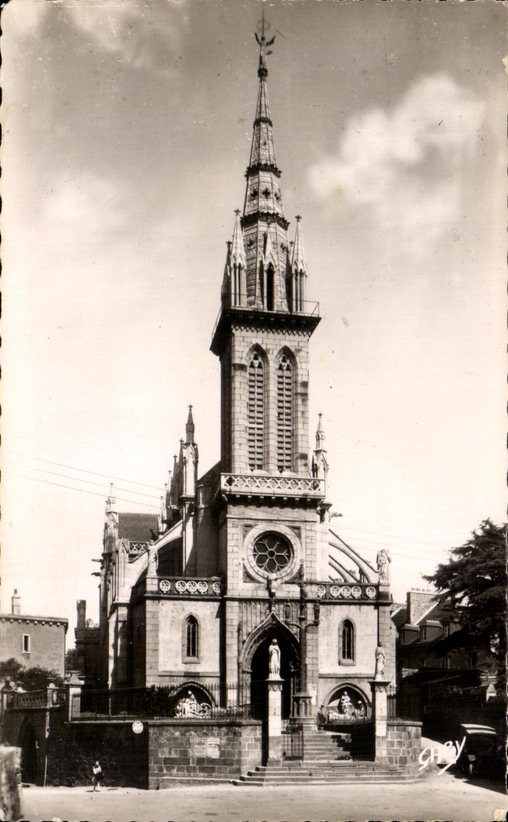 CPA Saint Brieuc l Eglise Notre de l Esperance