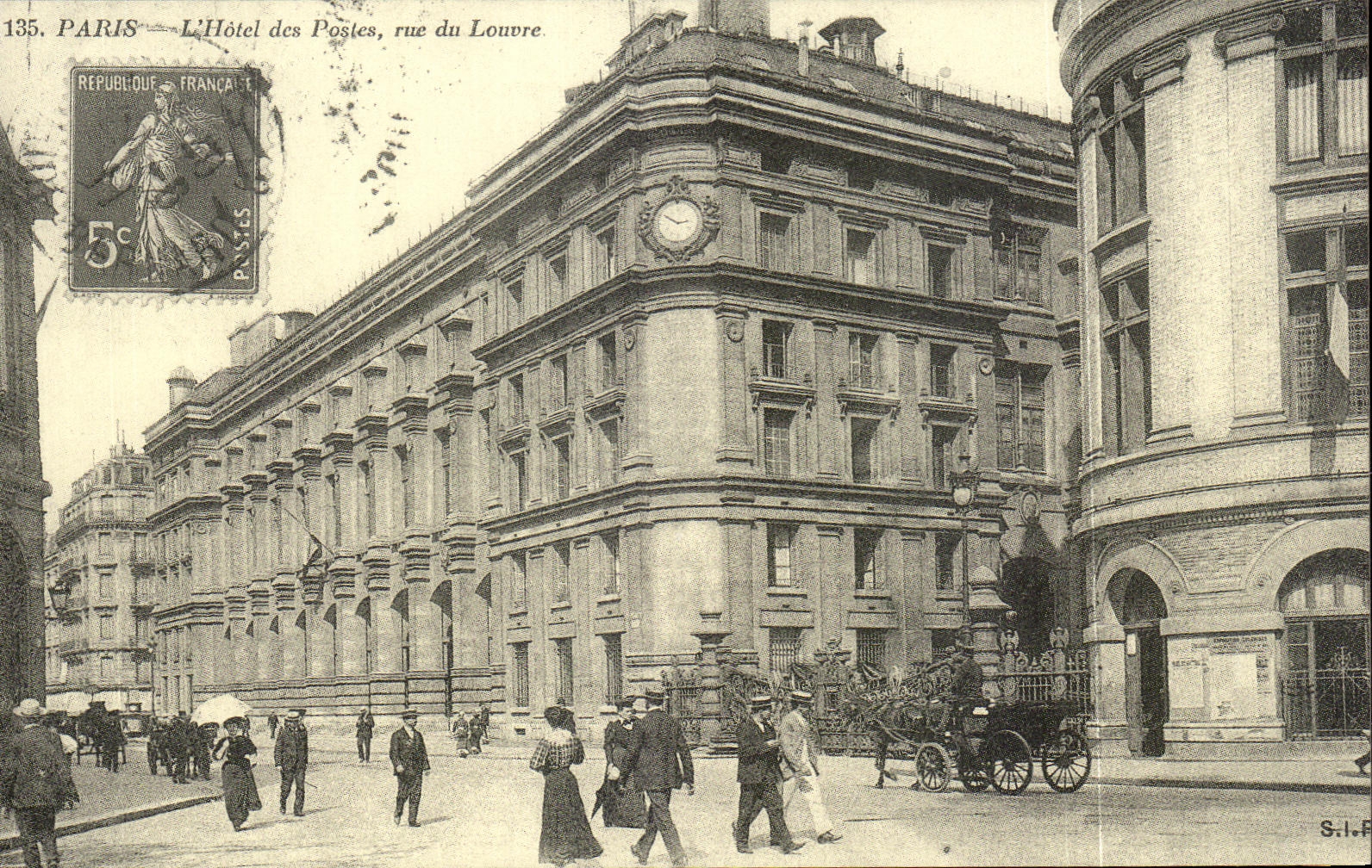REPRO Paris Post office building street of Louvre