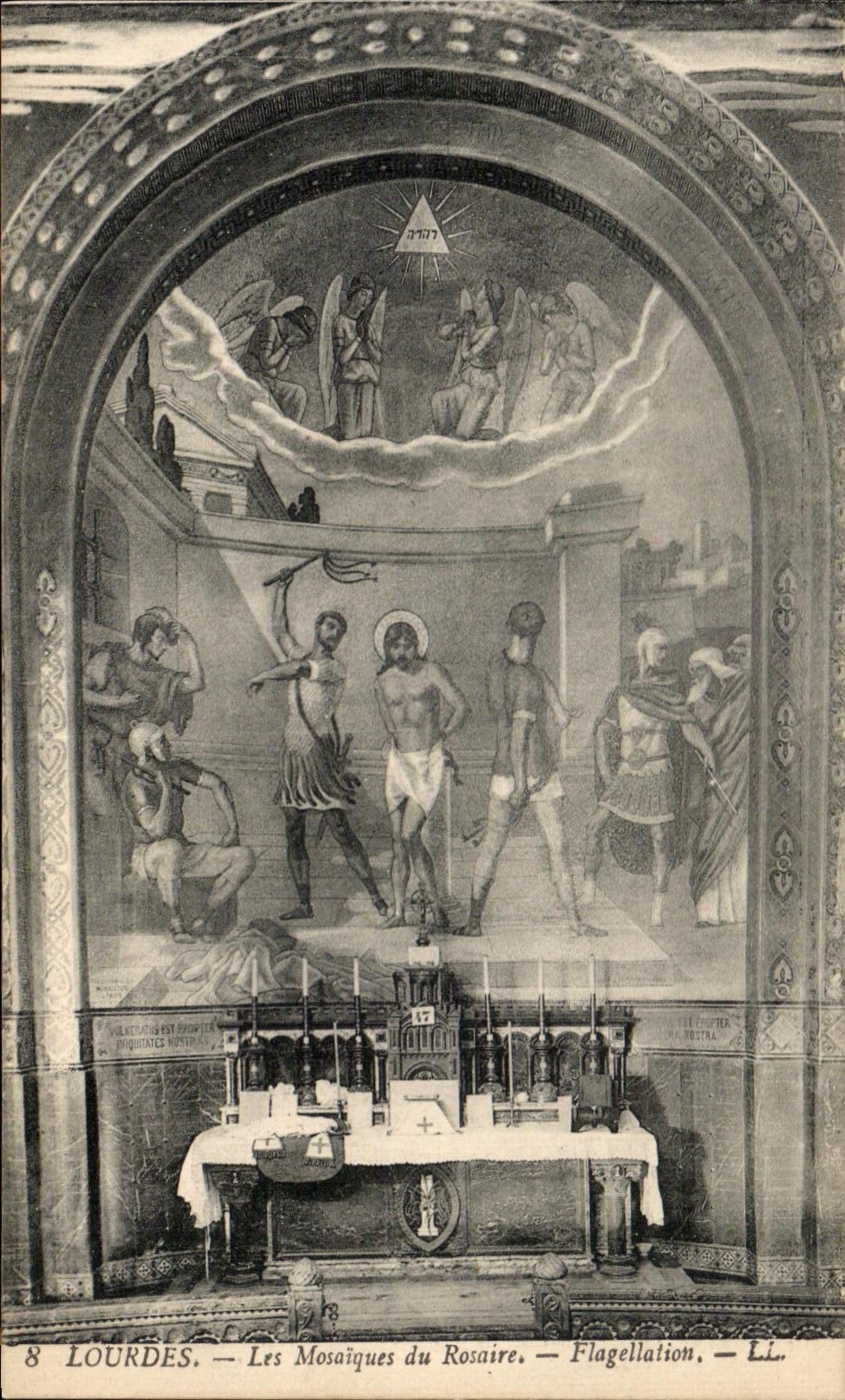 CPA Lourdes Les Mosaiques du Rosaire Flagellation