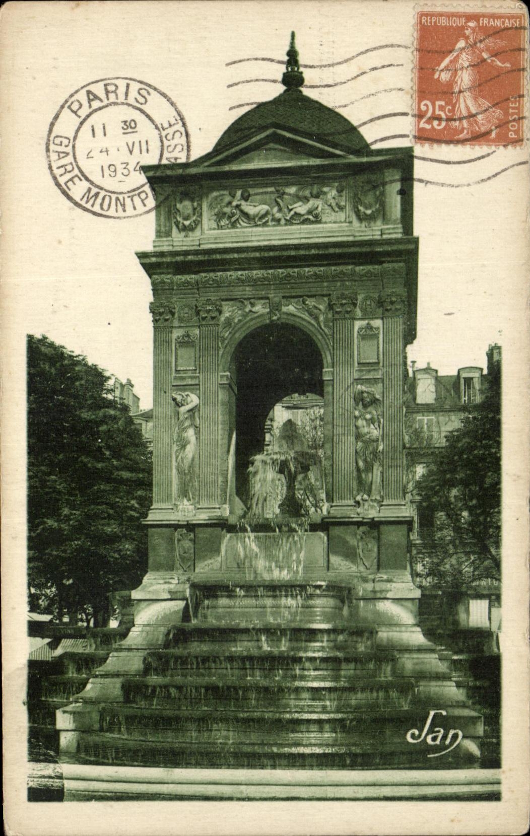 CPA Paris the Fountain of Innocenis