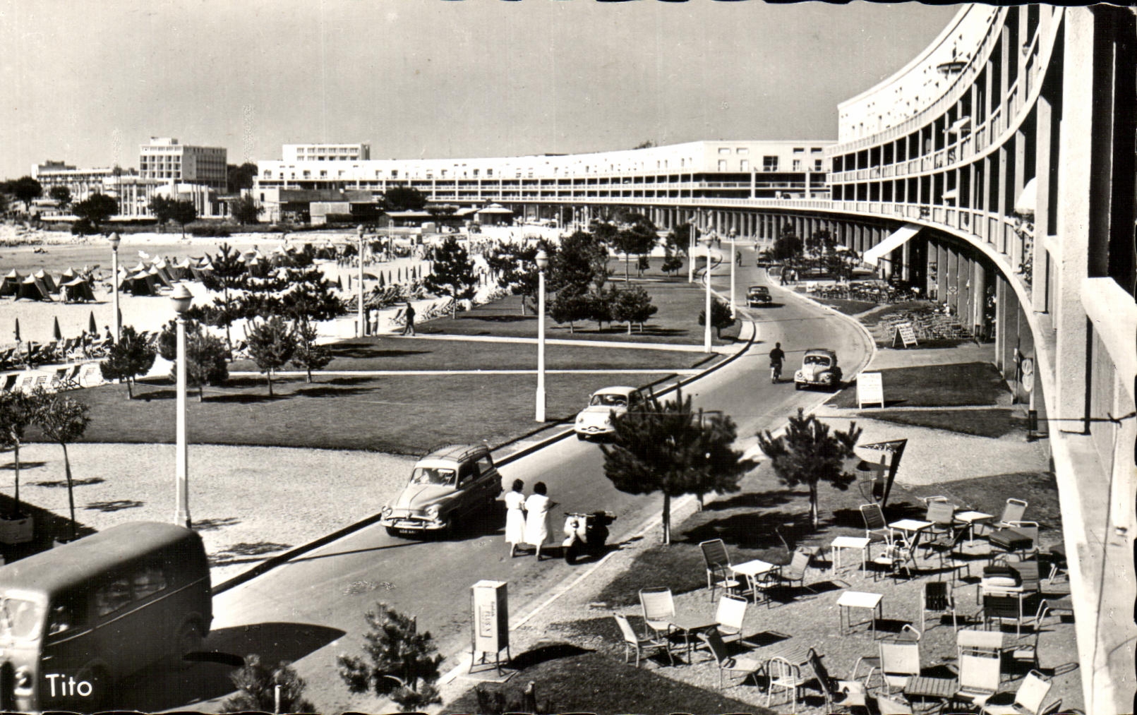 CPA Royan el frente de mar y sus jardines