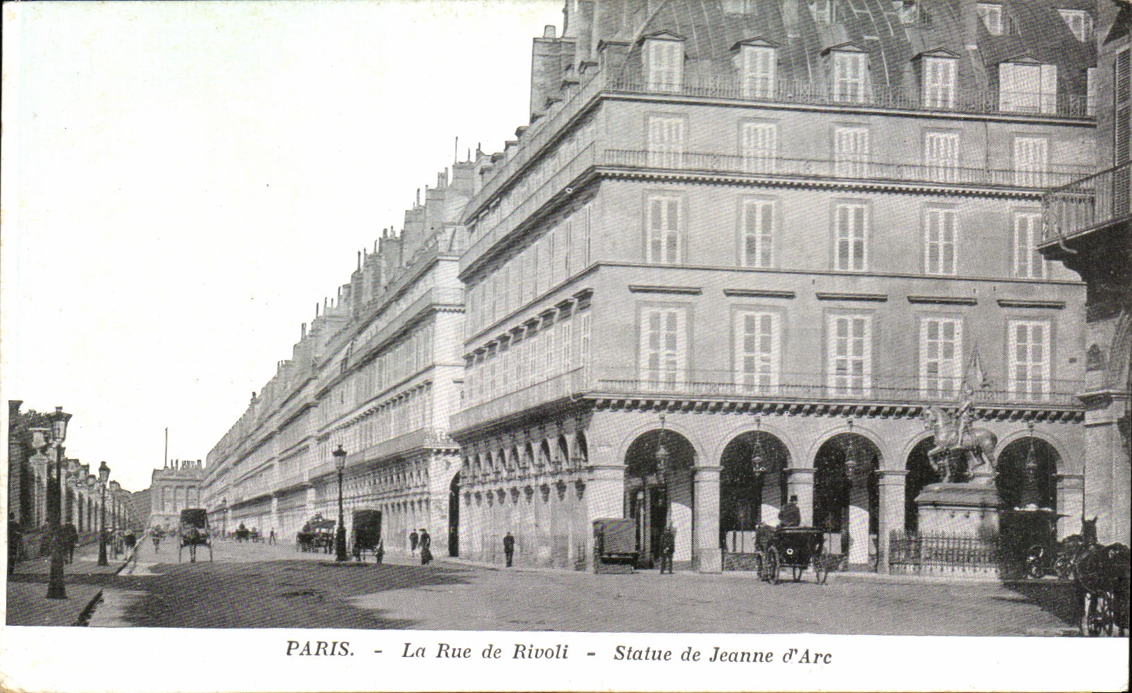 CPA Paris the Street of Rivoli Statue of Jeanne Arc