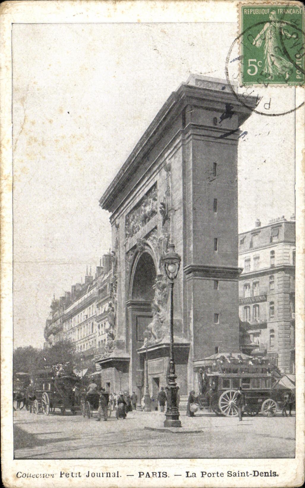 CPA Small Paris Newspaper the Gate Saint Denis