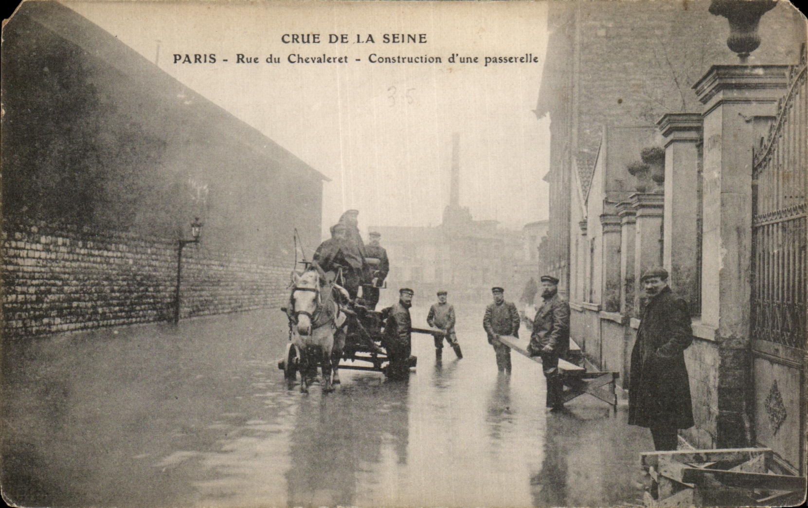 Raw CPA Of the Seine Paris Street of Chevaleret Construction a footbridge