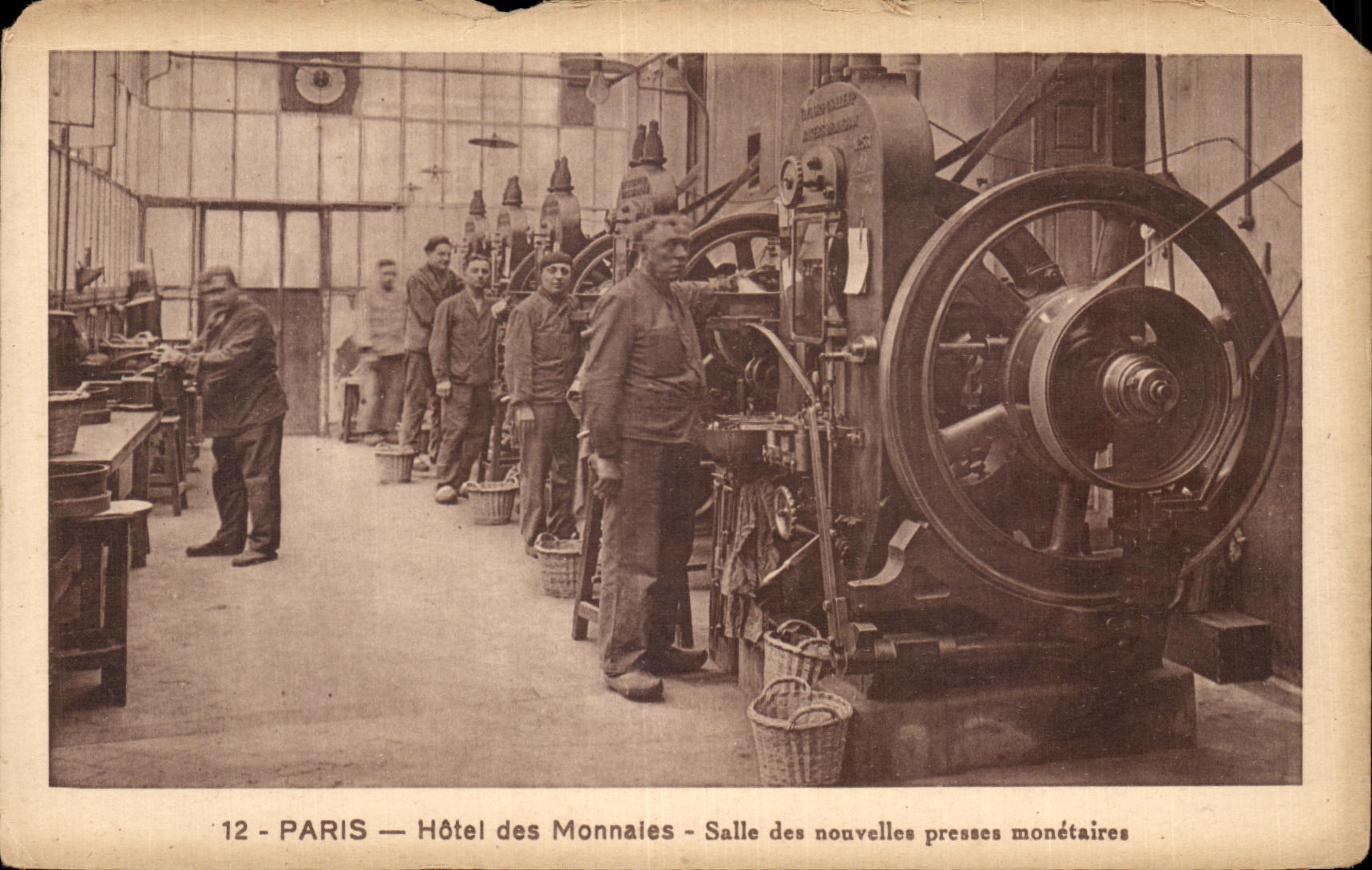 CPA Paris Mint Room of the new monetary presses