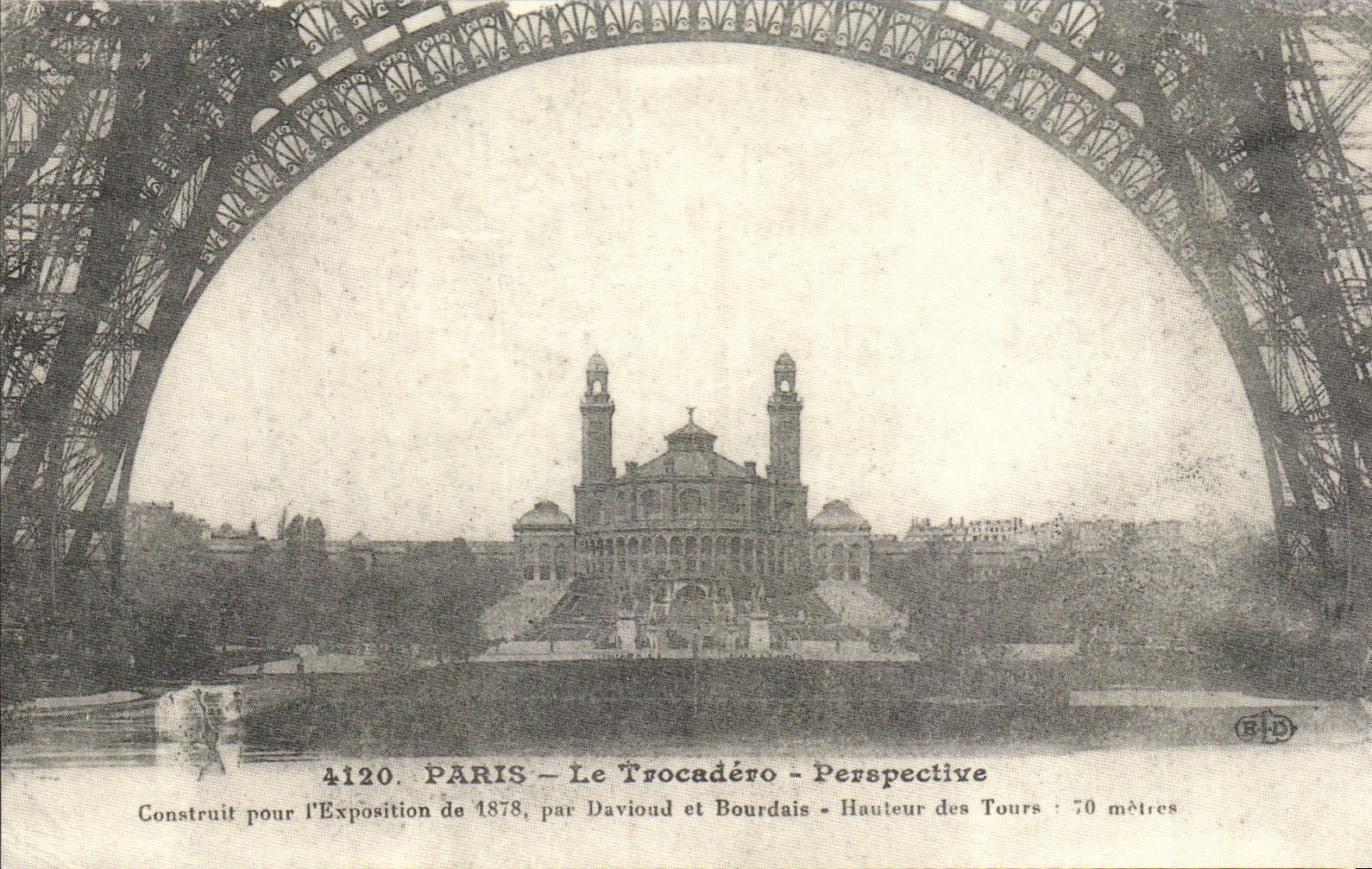 REPRO Paris Le Trocadero Perspective Tour Eiffel
