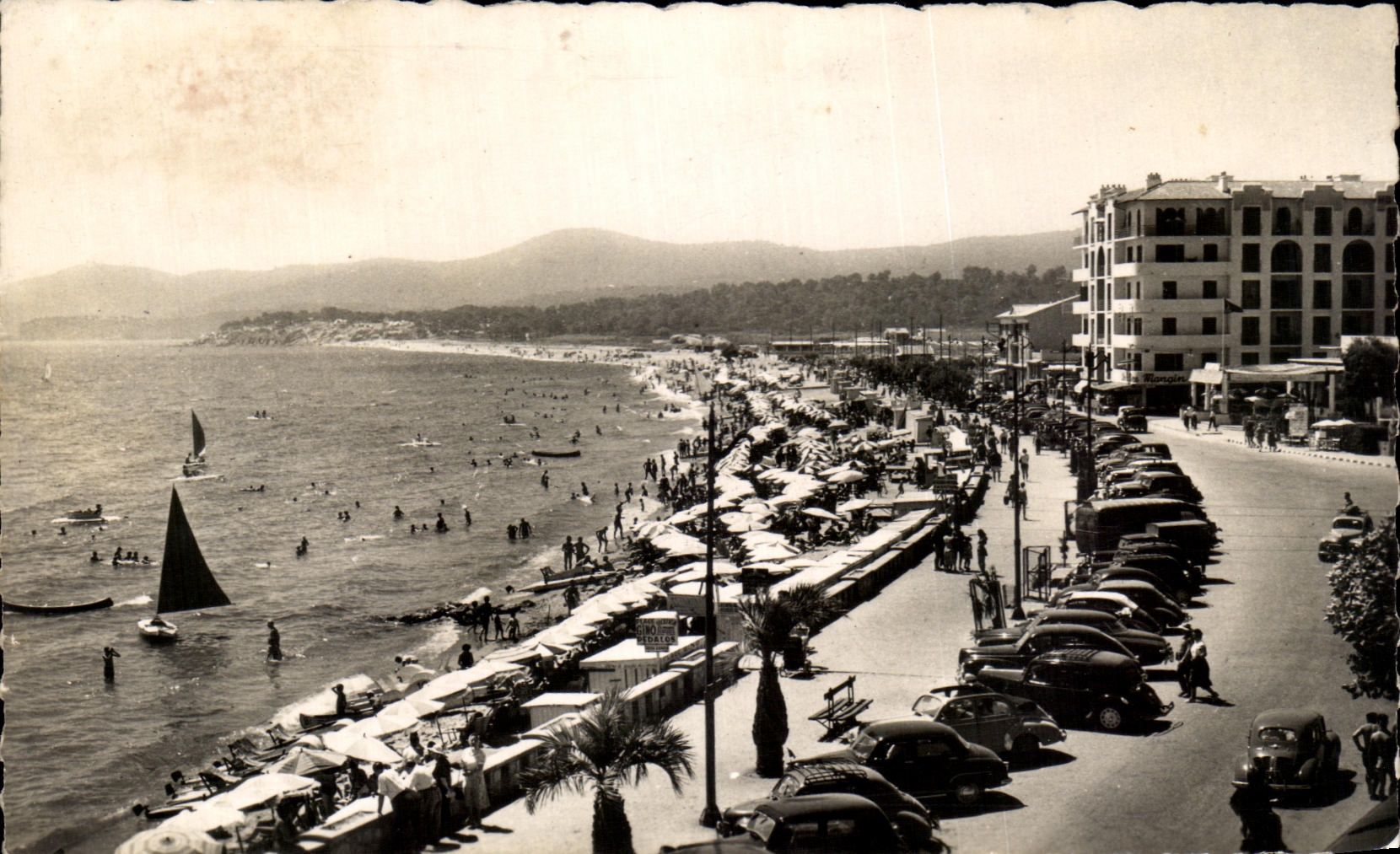 CPsM Le Lavandou La Plage