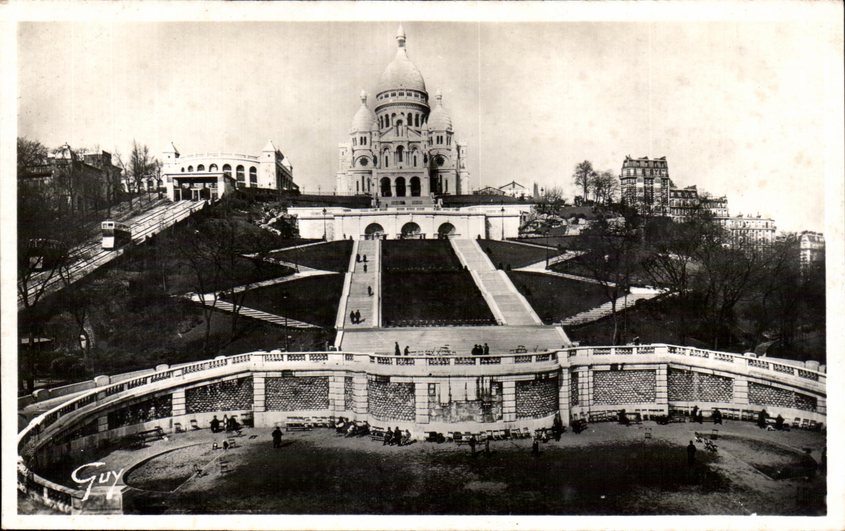 CPA Paris Et Ses Merveilles Sacre Coeur et Escalier Monumental Montmartre