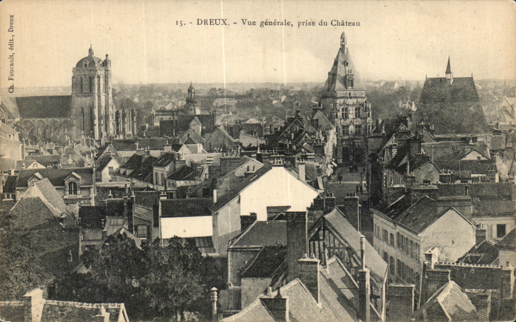 CPA Dreux Vue generale prise du Chateau