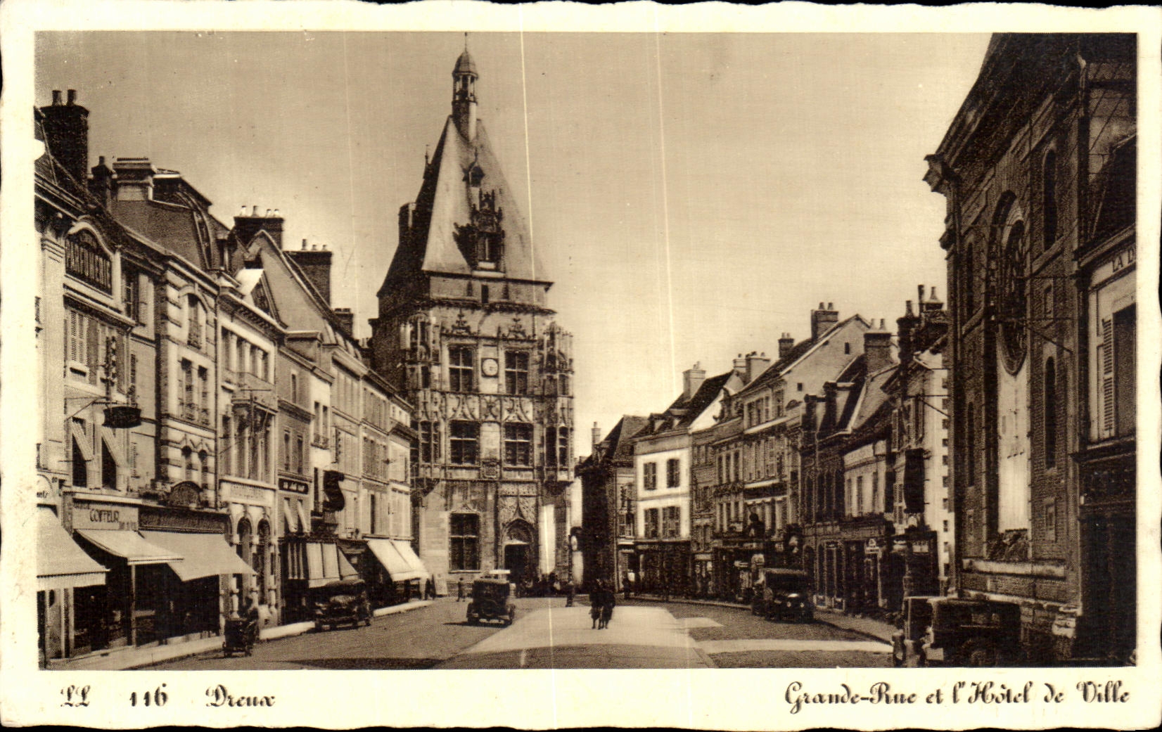 CPA Dreux Grand Rue et I Hotel de Dille