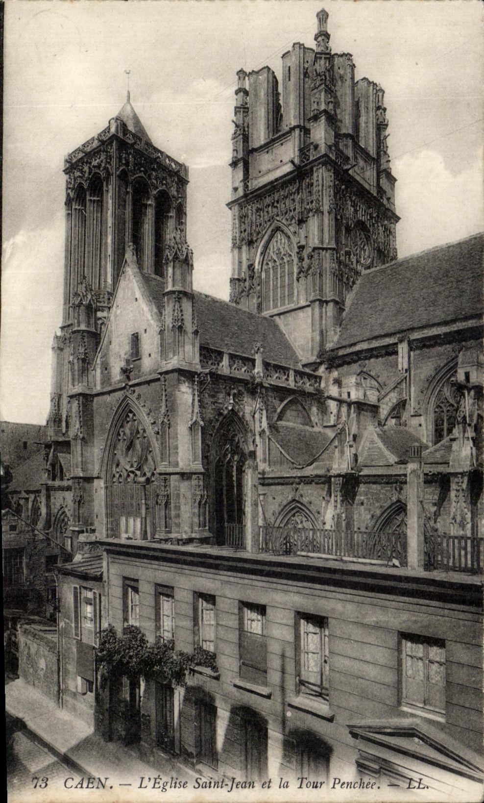 CPA Caen L Eglise Saint Jean et la Tour Penchee
