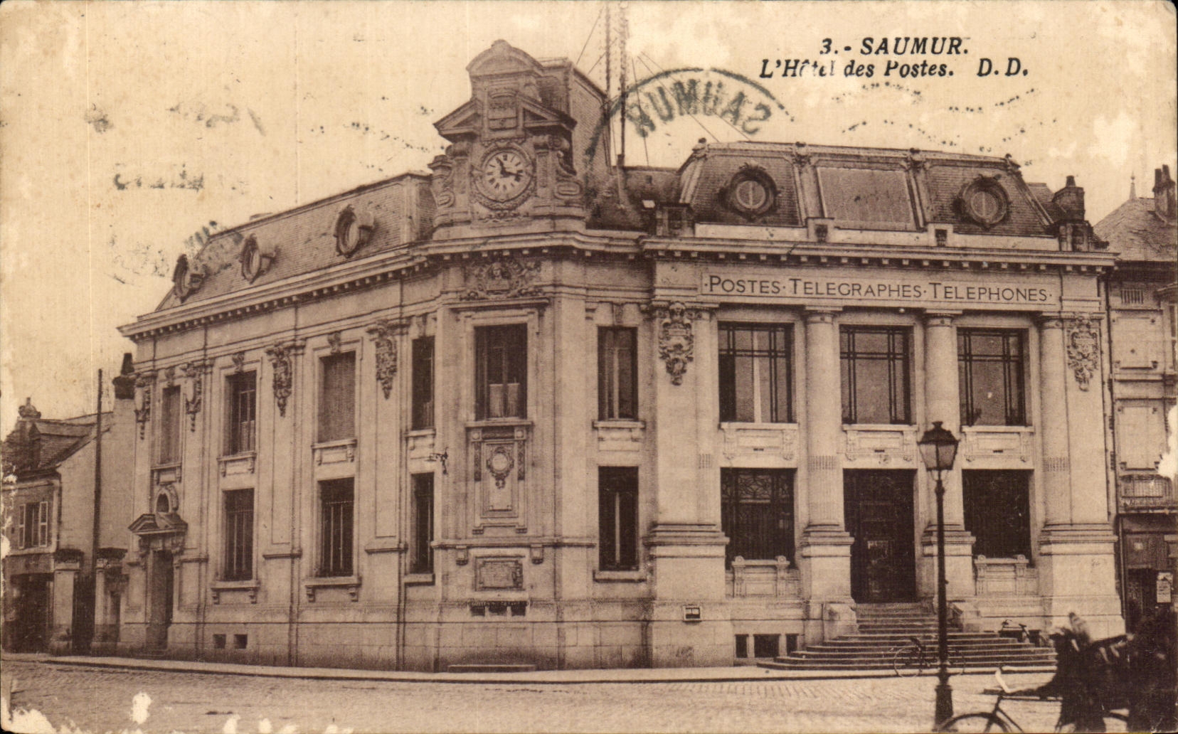 CPA Saumur L Hotel des Postes