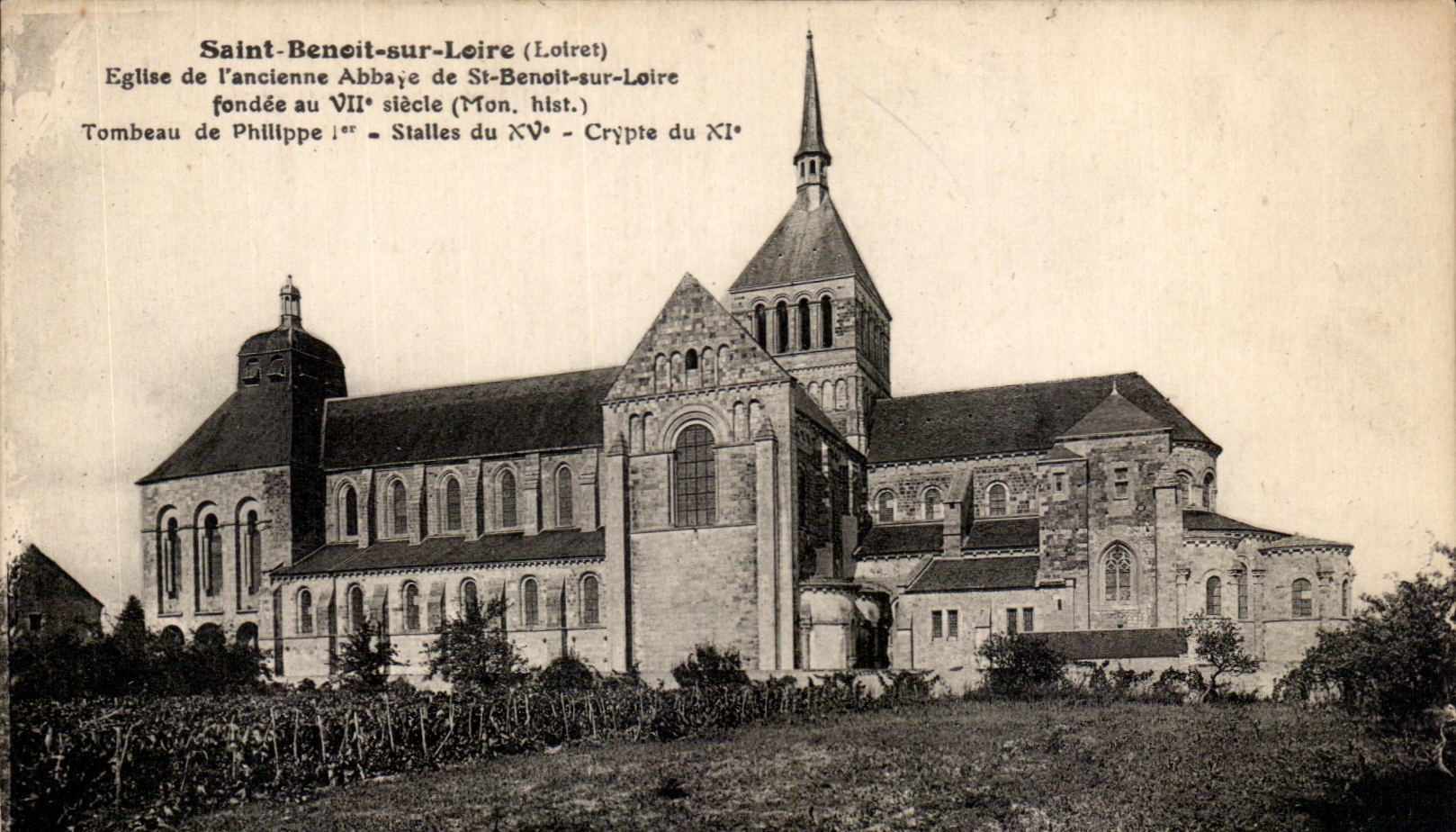 CPA Saint Benoit the Loire Church of Old Abbey of St Benoit on the Loire