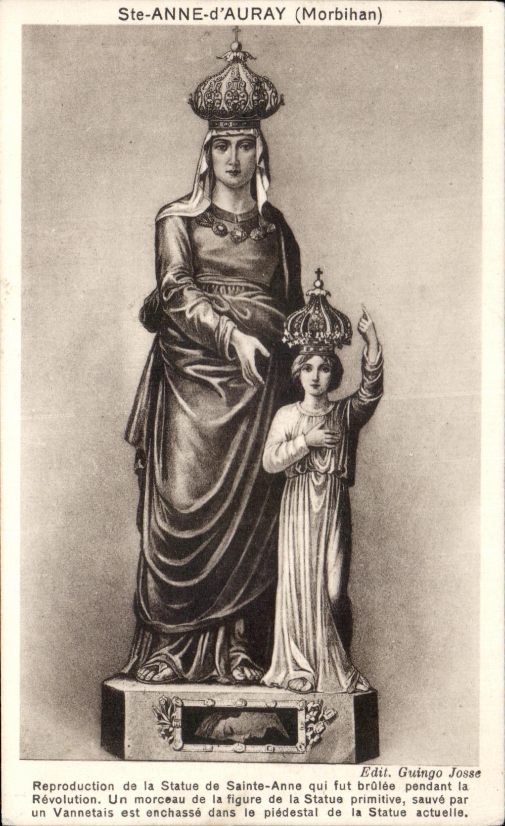 CPA Anne Auray Reproduction of Statue of Sainte Anne who was brulee during the Revolution