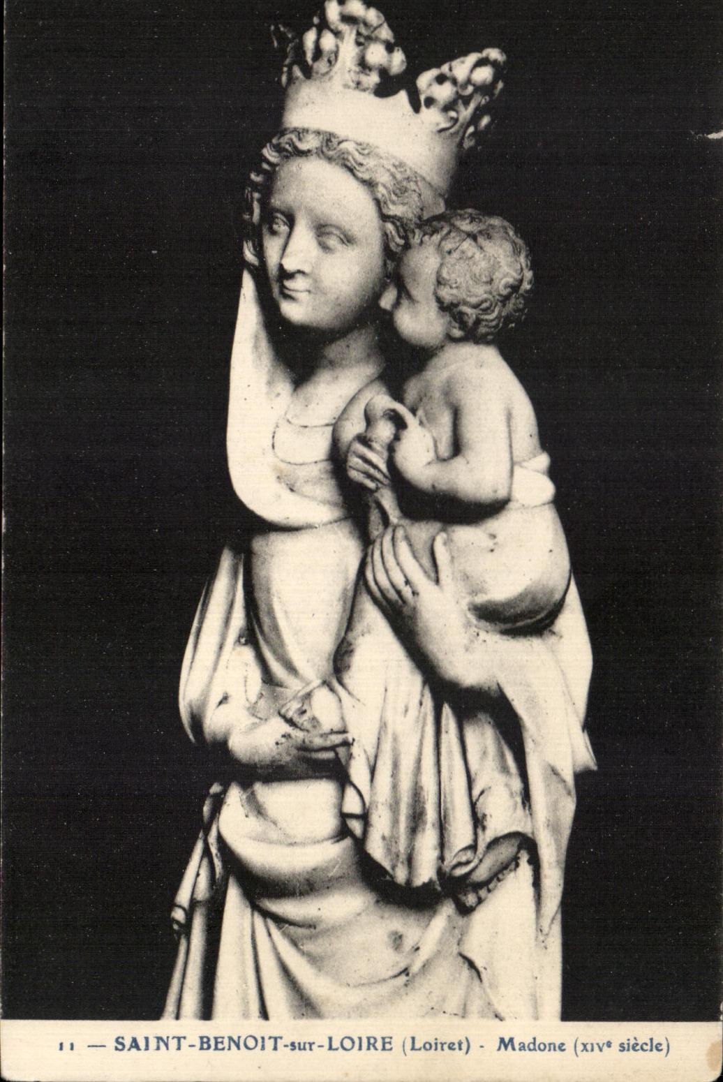 CPA Saint Benoit on the Loire Madonna