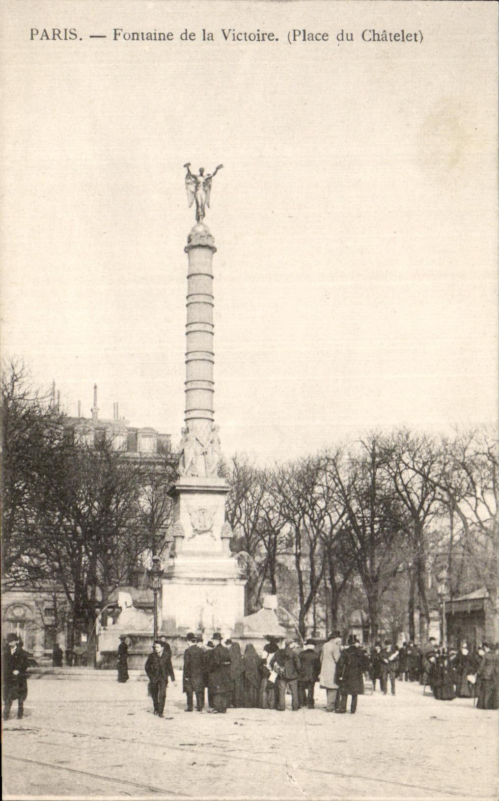 CPA Paris Fountain of the Victoire