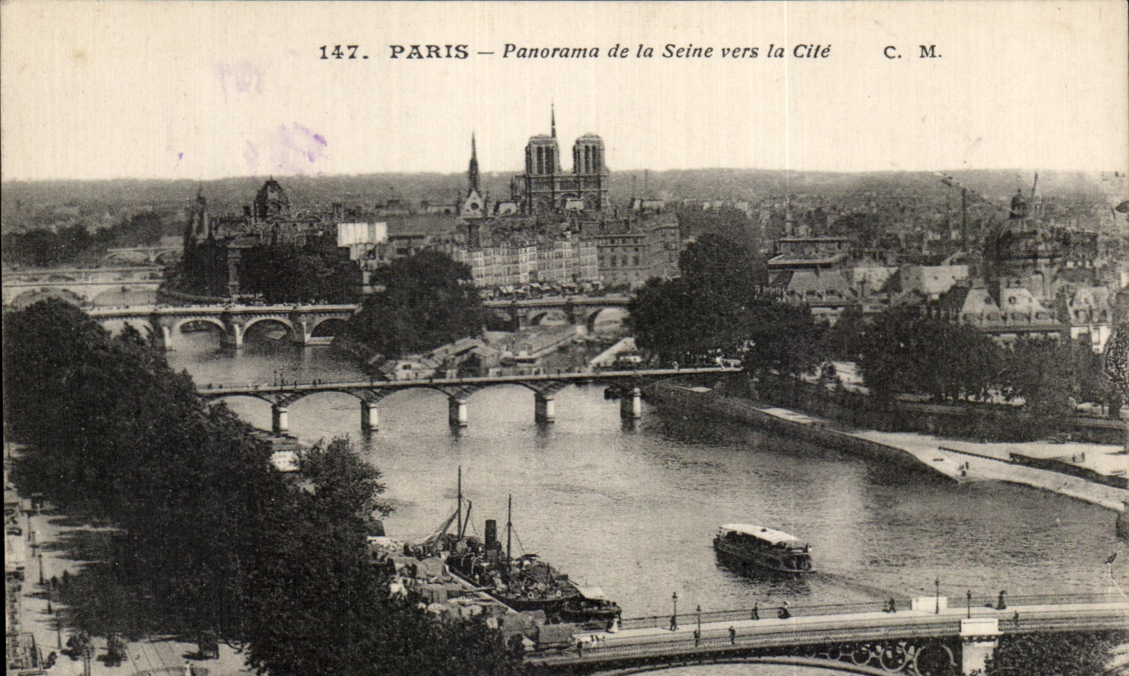 CPA Paris Panorama of the Seine towards the ISCENotre Dame