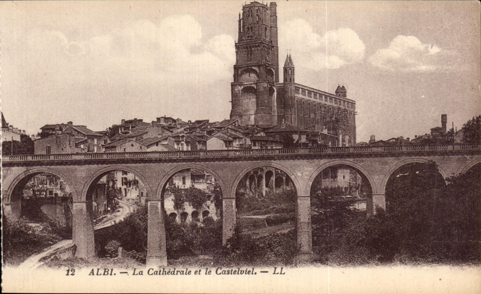 CPA Albi la catedral y el Castelviel