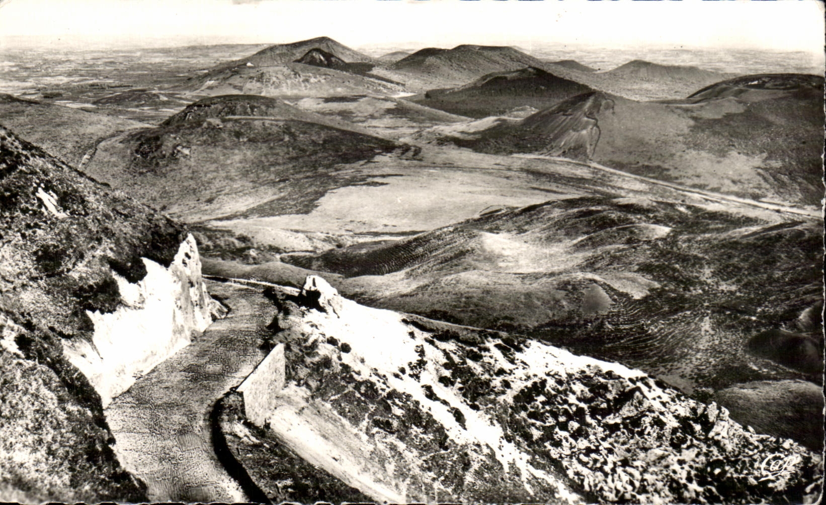 CPA Highway of Puy de Dome to the Large Rock
