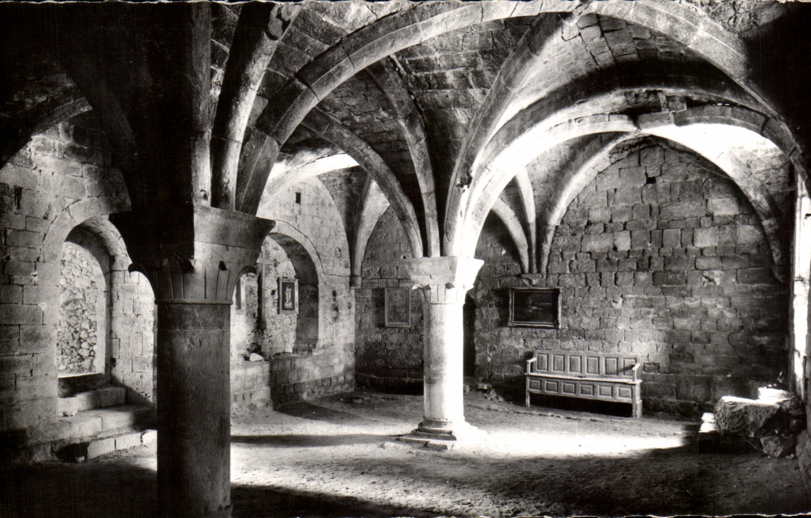 CPA Brignoles et Ses Environs Abbaye de la Celle Le Cloitre