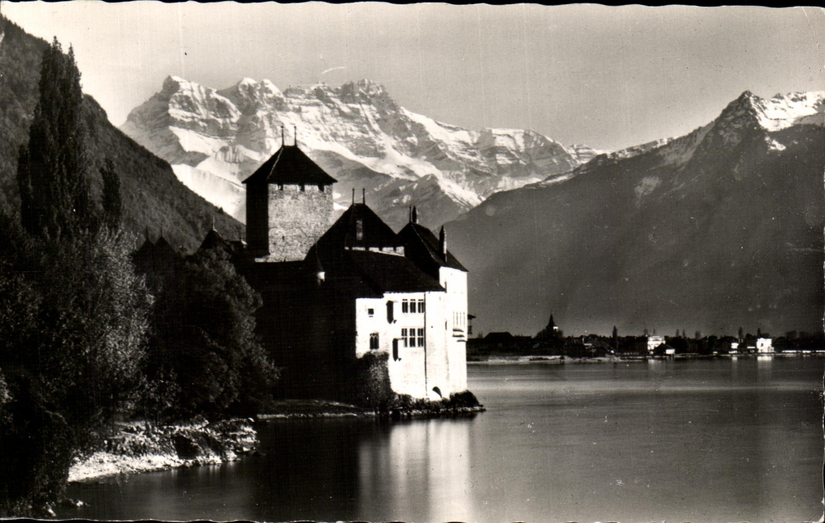 CPA Montreux Chateau De Chillon Et Dents Du Midi