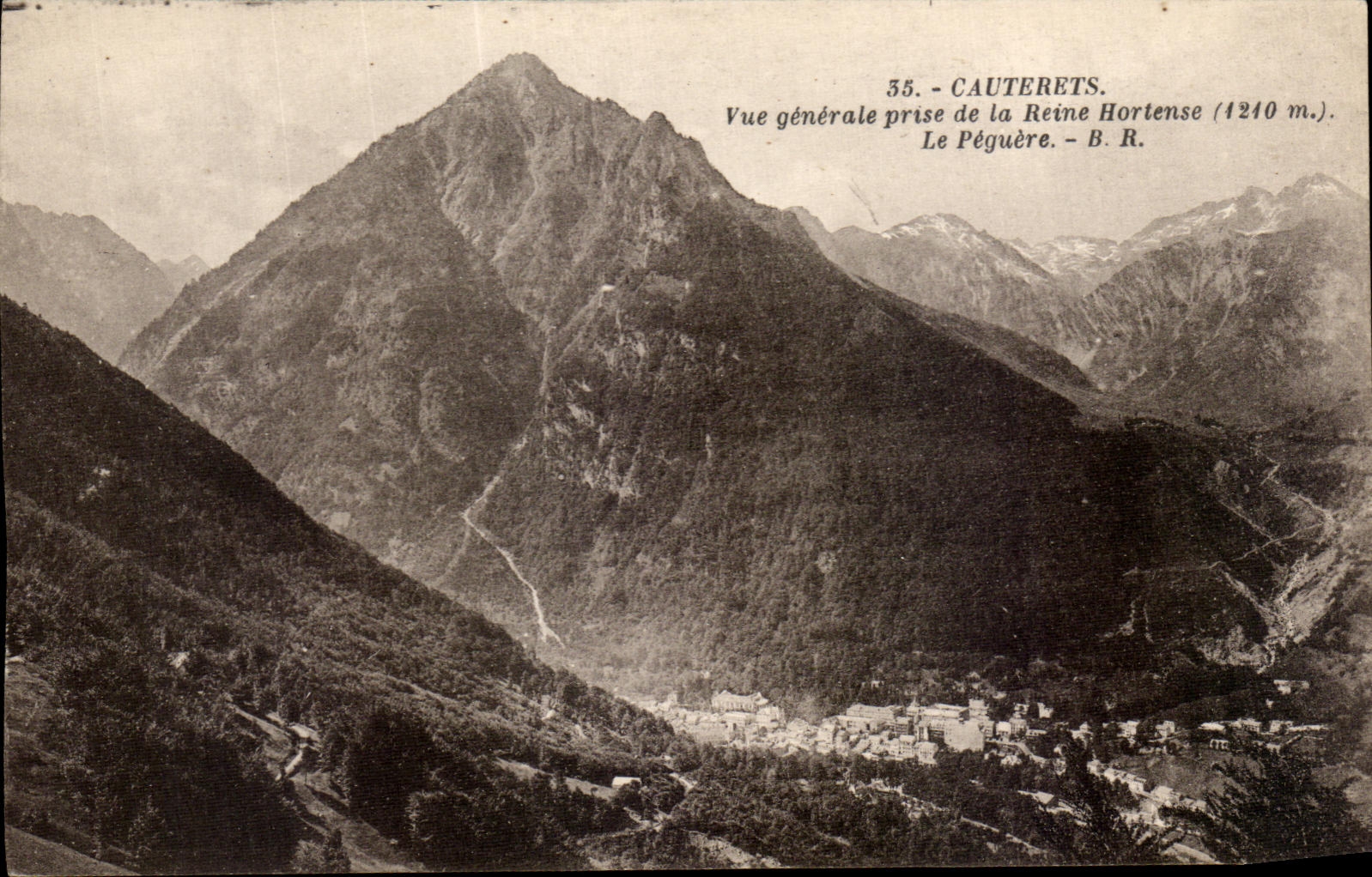CPA Cauterets Vue generale prise de la Reine Hortense le Peguere