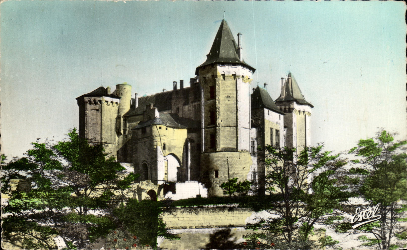 CPSM Saumur Le Chateau Facade Sud The Chateau Soth Front