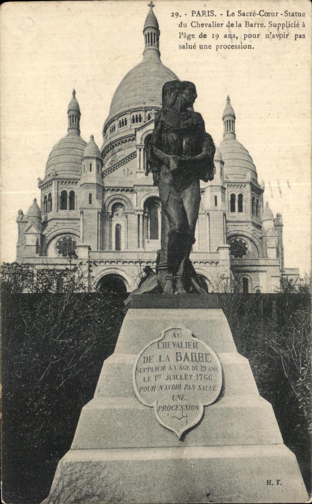 CPA Paris Le Sacre Coeur Et Statue Du Chevalier De La Barre