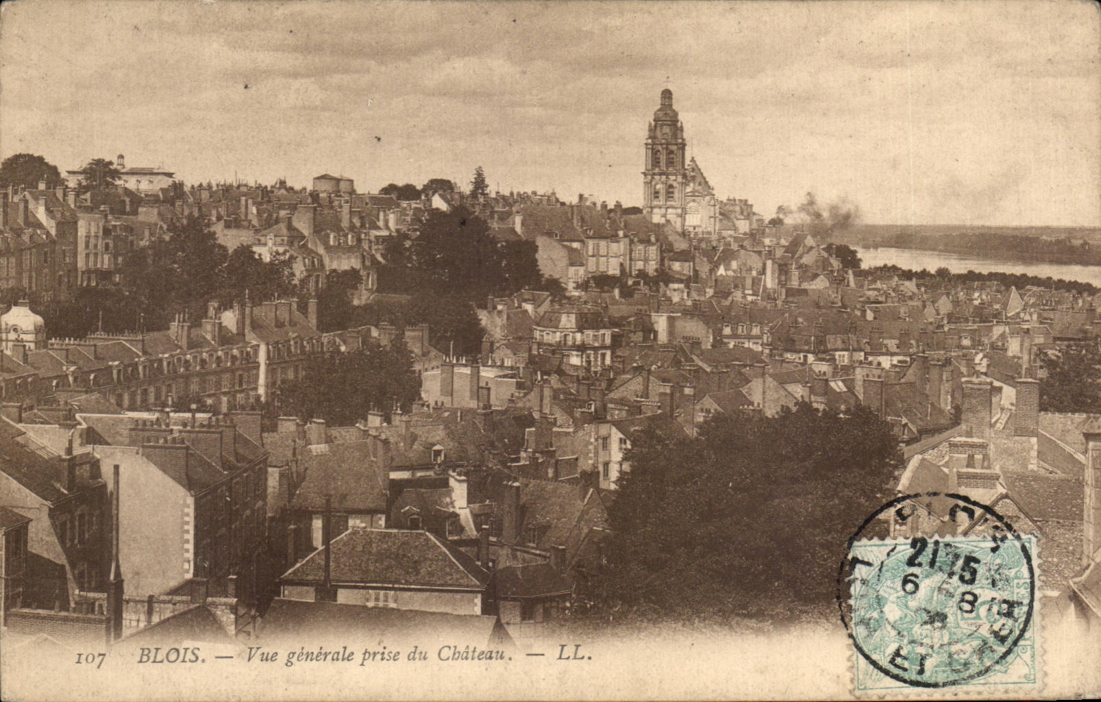 CPA Blois Vue Generale Prise Du Chateau