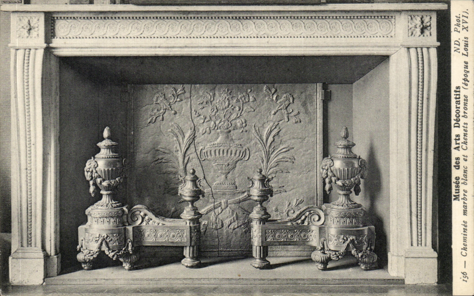 CPA Musee des Arts Decoratifs Cheminee marbre et chenets bronze Louis XVI