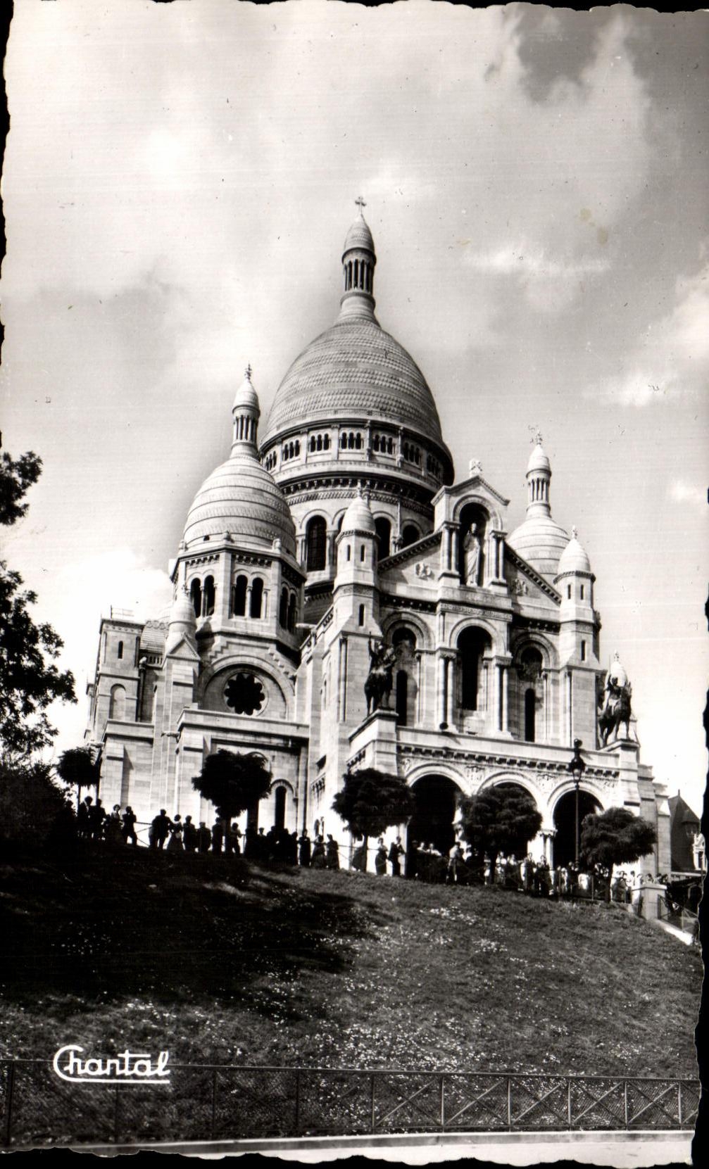 CPSM Paris Basillque du Sacre coeur de Montmartre