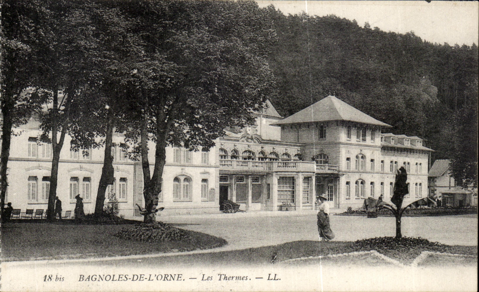 CPA Bagnoles De L'Orne Les Thermes