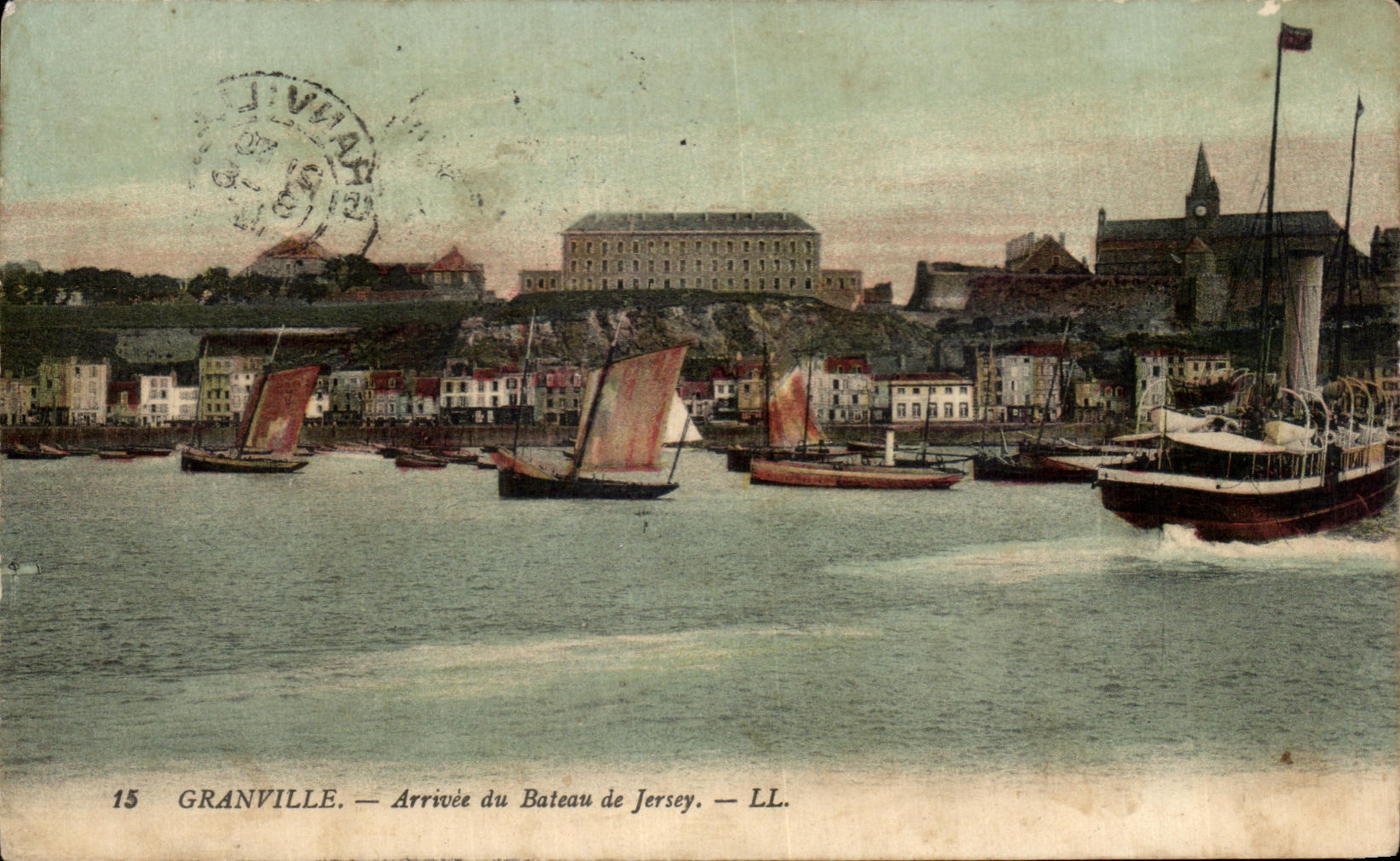 CPA Granville Arrivee du Bateau de Jersey