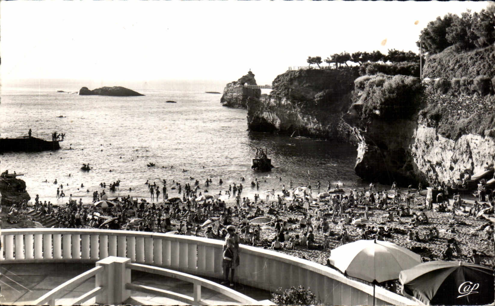 CPA Biarritz Port Vieux et Rocher de la Vierge
