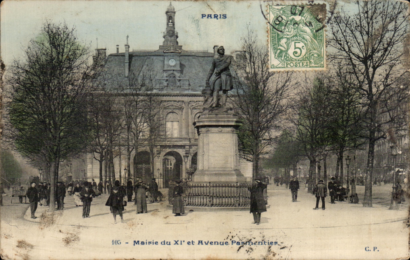 CPA Mairie du 11eme et Avenue Parnentier Paris