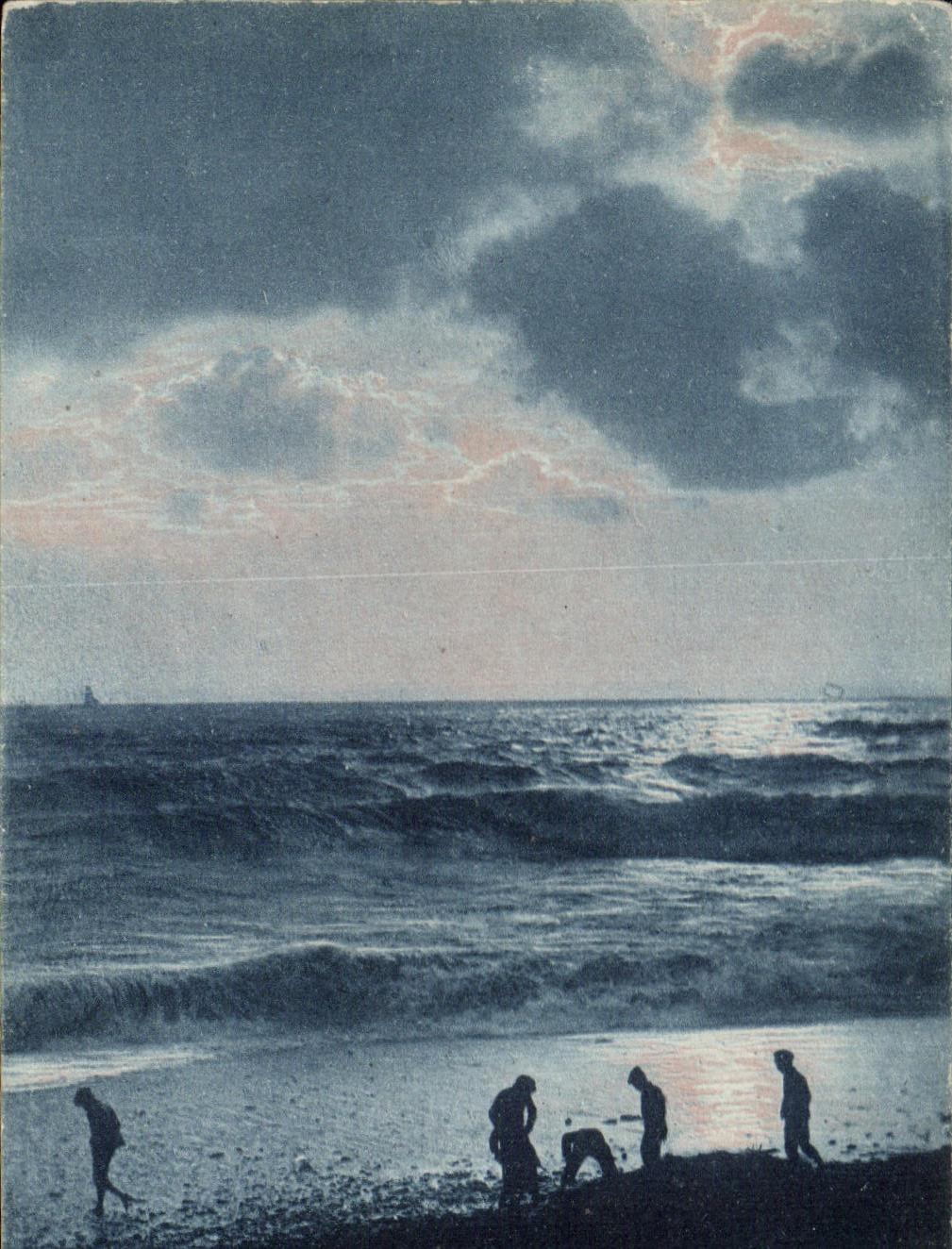 CPA Au bord de la mer