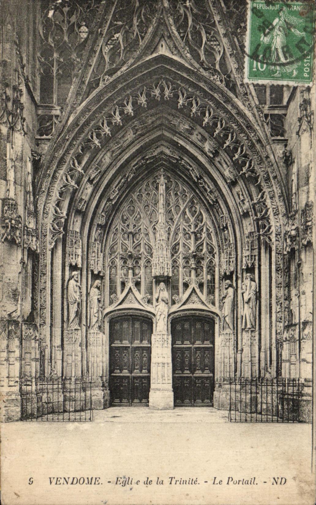 CPA Vendome Eglise de la Trinite Le Portail