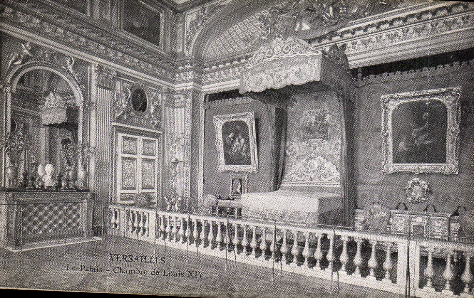 CPA Versailles Le palais Chambre de Louis XIV