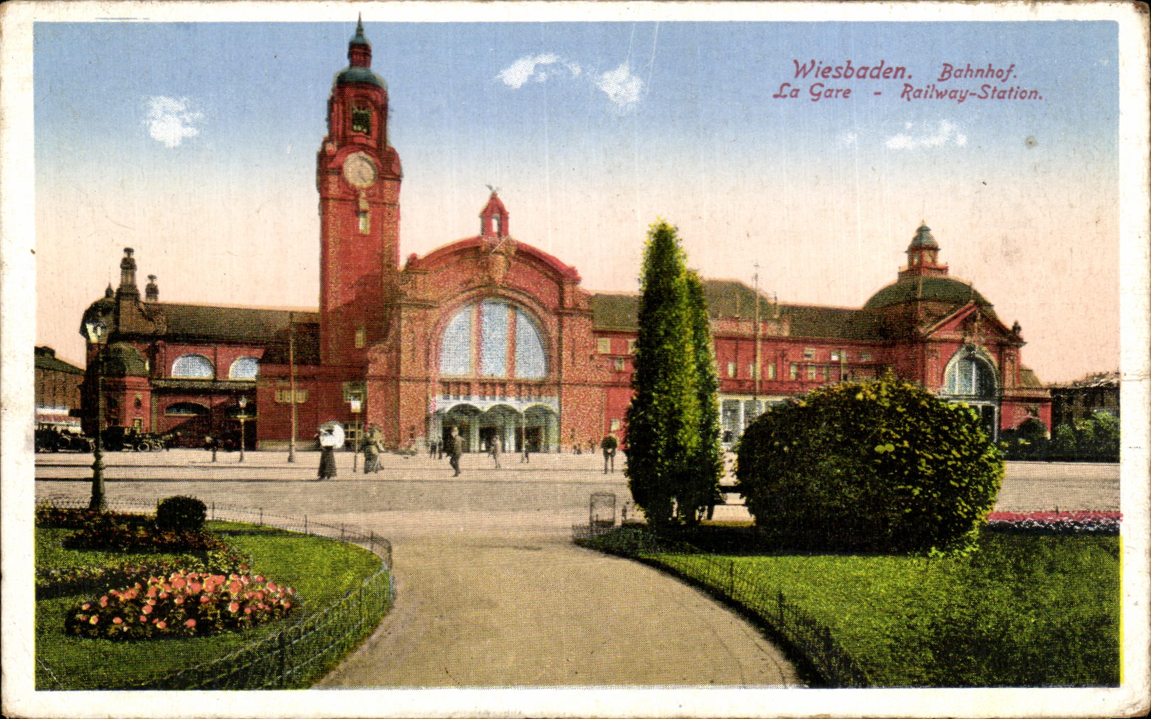 CPA Wiesbaden Bahnhof La Gare Railway Station