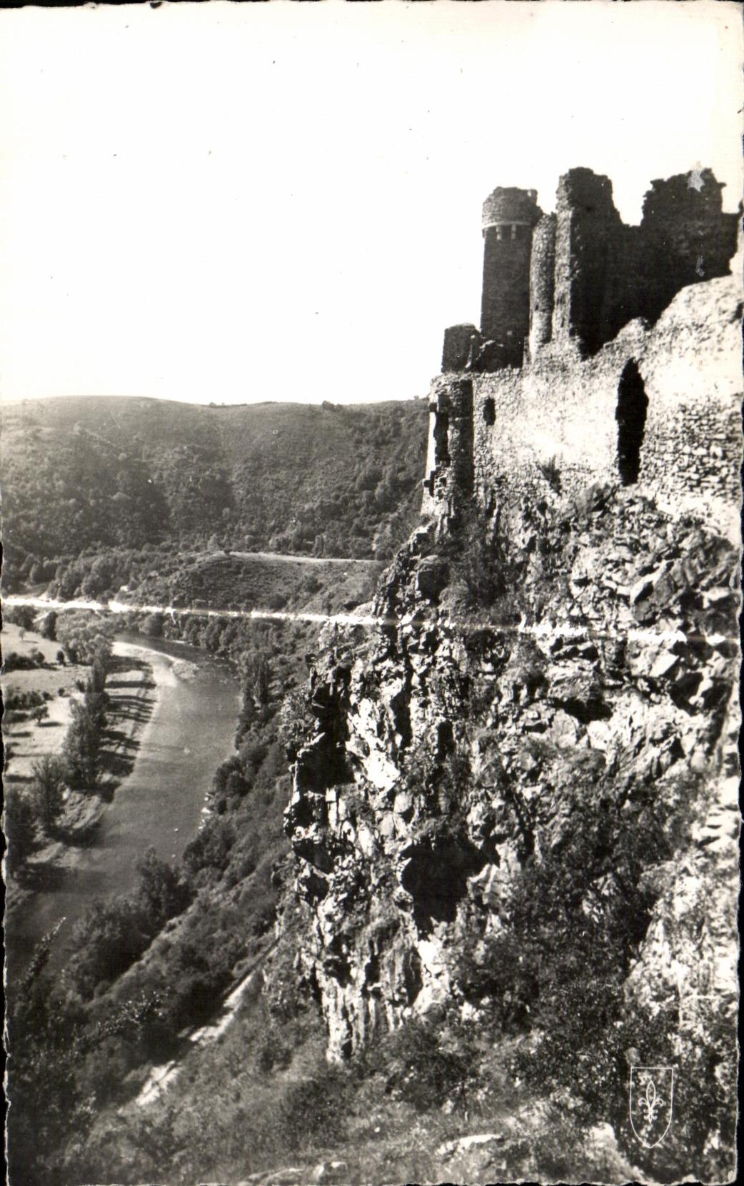 CPA La Vallee Pittoresque De La Sioule Gardant 